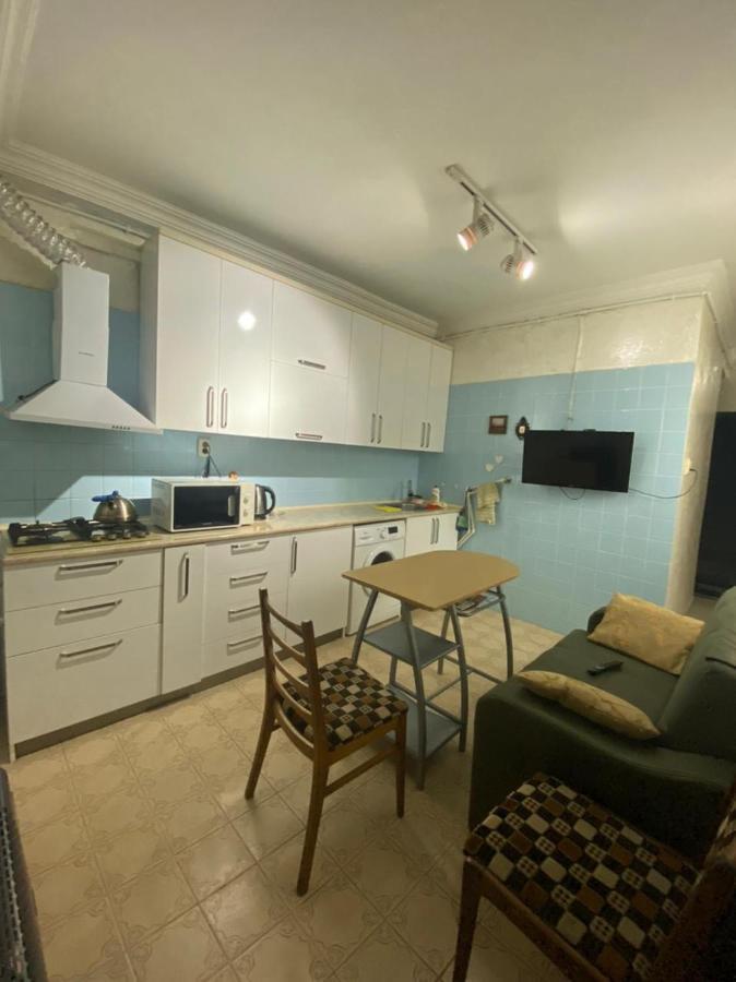 Apartment Ge Zvezda Батуми Екстериор снимка