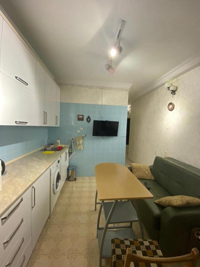 Apartment Ge Zvezda Батуми Екстериор снимка